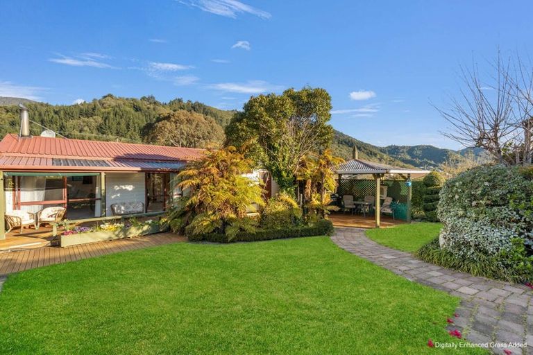 Photo of property in 2 Victoria Close, Picton, 7220