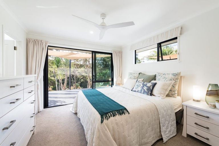 Photo of property in 11 Spinnaker Point, Haruru, 0204