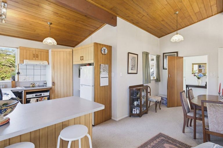 Photo of property in 594 Waitohu Valley Road, Manakau, Otaki, 5583