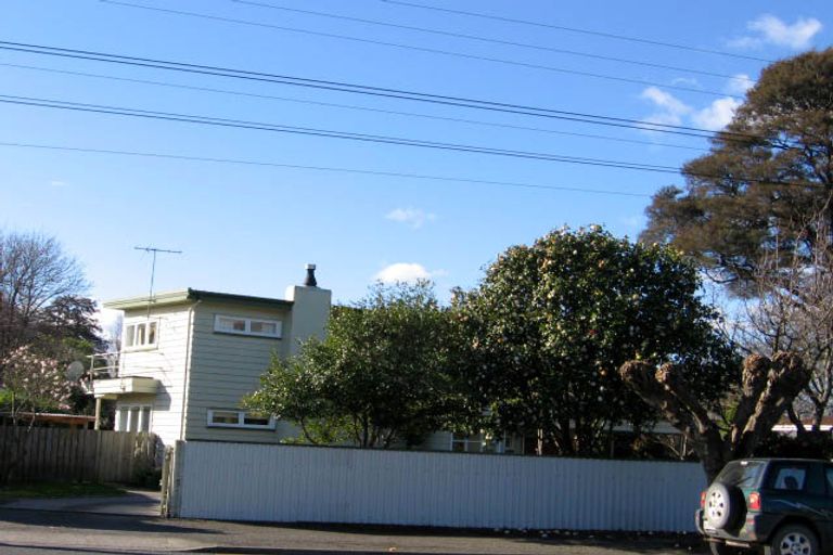 Photo of property in 98 Cole Street, Masterton, 5810