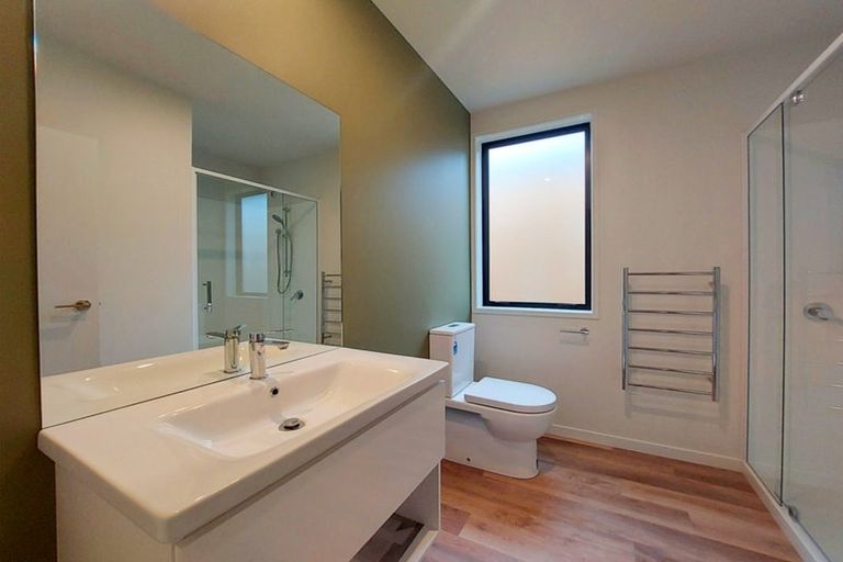 Photo of property in 103u2 Cambridge Road, Hillcrest, Hamilton, 3216