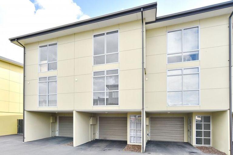 Photo of property in 6/54 Champion Street, Edgeware, Christchurch, 8013
