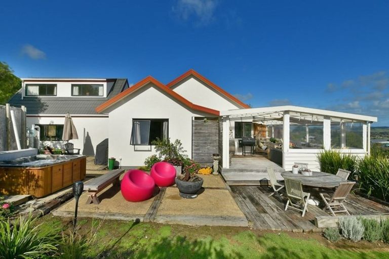 Photo of property in 75 Pipitiwai Drive, Helensville, Kaukapakapa, 0871