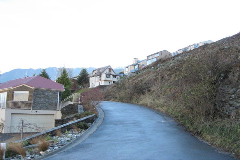 Photo of property in 1 Longwood Place, Queenstown, 9300