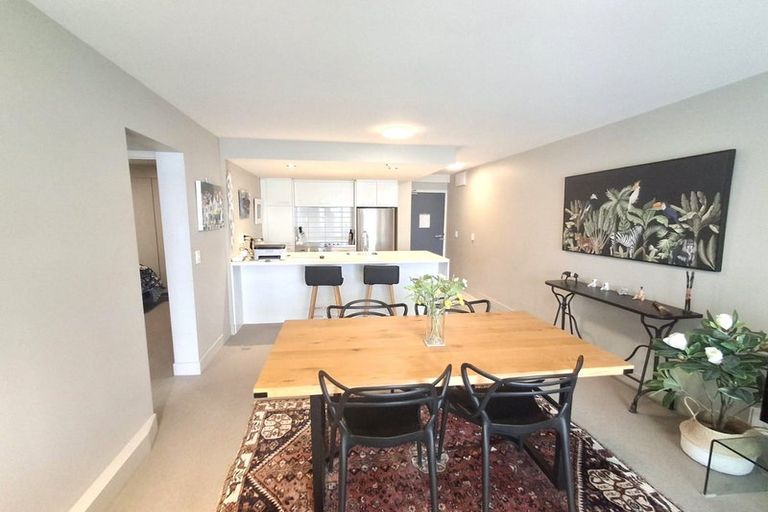 Photo of property in The Capital, 22/370 Oriental Parade, Oriental Bay, Wellington, 6011