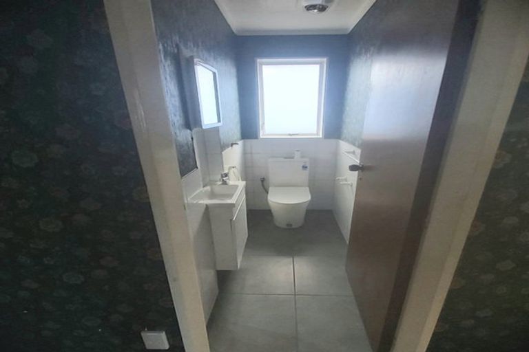 Photo of property in 96a Waiwhetu Road, Waterloo, Lower Hutt, 5011