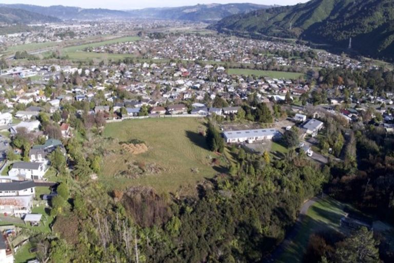 Photo of property in 296 Main Road North, Brown Owl, Upper Hutt, 5018