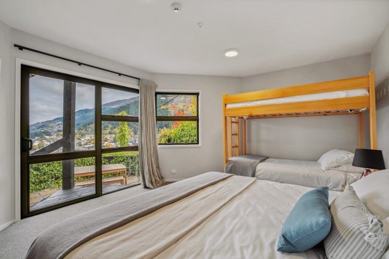 Photo of property in 13 Malaghan Street, Queenstown, 9300