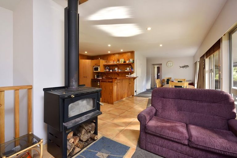 Photo of property in 38 Hope Drive, Okiwi Bay, 7193