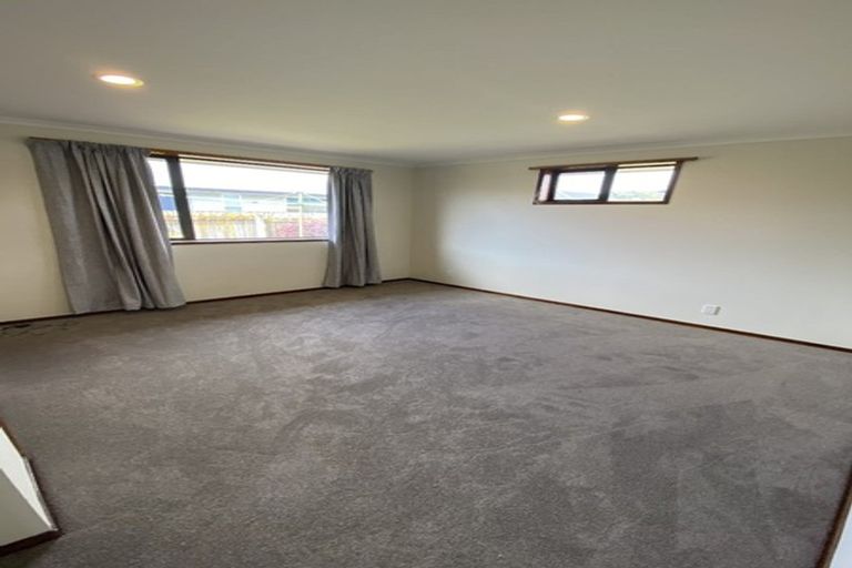 Photo of property in 11 Holcroft Place, Stoke, Nelson, 7011