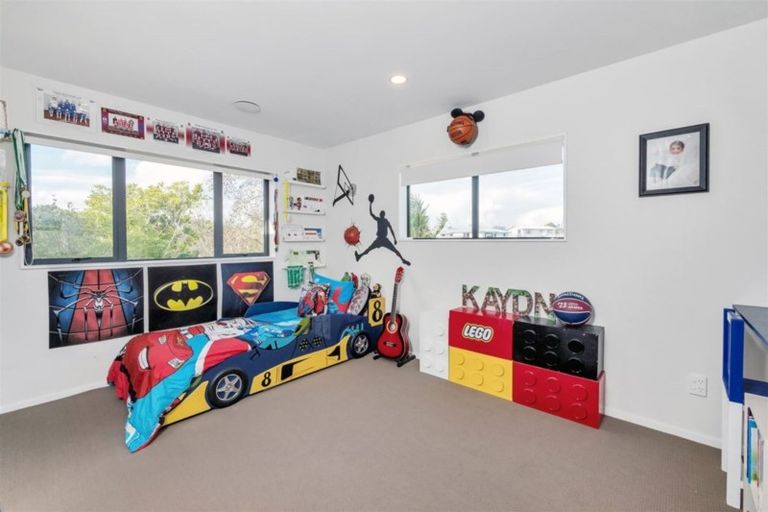 Photo of property in 7a Roberts Road, Te Atatu South, Auckland, 0610