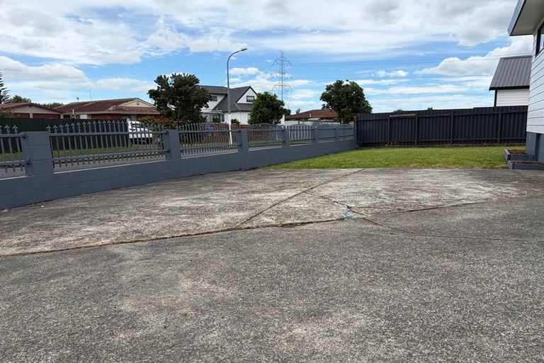 Photo of property in 8 Jodie Place, Flat Bush, Auckland, 2023