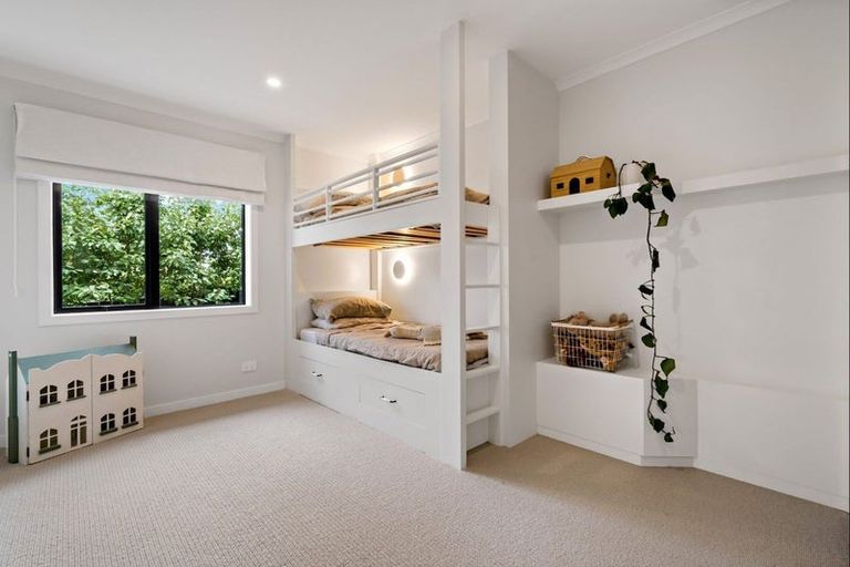 Photo of property in 5c Woodward Avenue, Mangere Bridge, Auckland, 2022