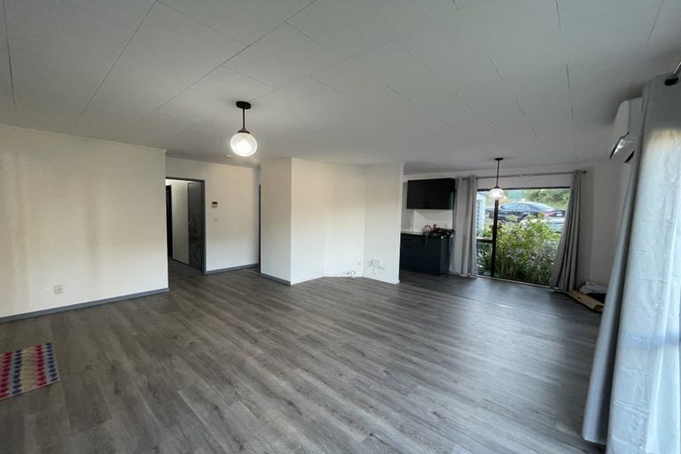 Photo of property in 73 Montgomery Avenue, Karori, Wellington, 6012