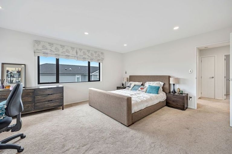 Photo of property in 13 Spyglass Street, Red Beach, 0932