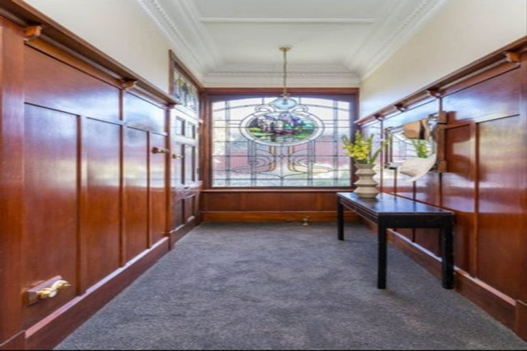 Photo of property in 143 Kenmure Road, Kenmure, Dunedin, 9011