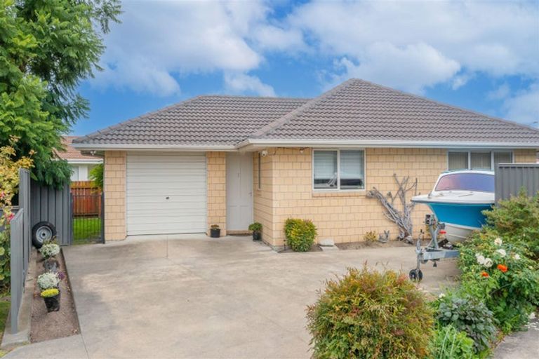 Photo of property in 17e Meeanee Road, Taradale, Napier, 4112