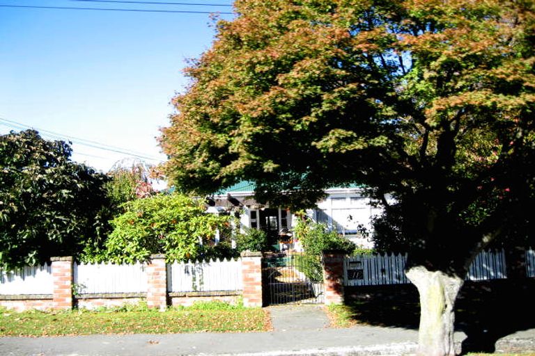 Photo of property in 11 Galway Avenue, Bryndwr, Christchurch, 8052