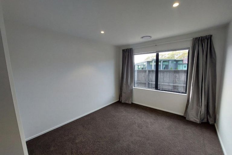 Photo of property in 17 Quarters Place, Halswell, Christchurch, 8025