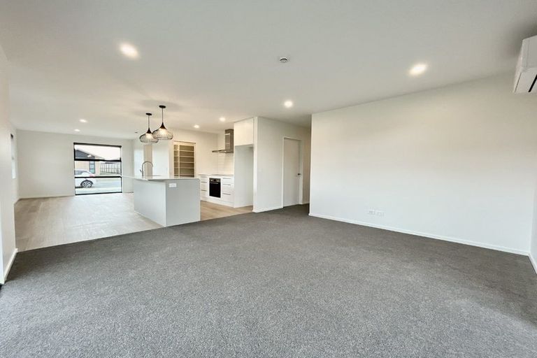 Photo of property in 9 Coach Way, Rolleston, 7614
