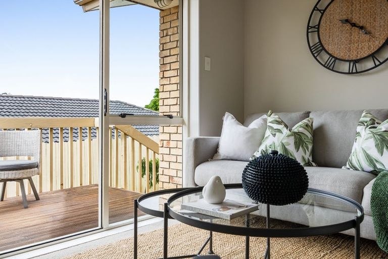 Photo of property in 2 Jubaea Place, Henderson, Auckland, 0610