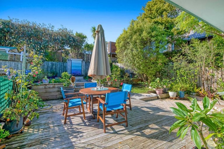Photo of property in 28d Zealandia Road, Manly, Whangaparaoa, 0930
