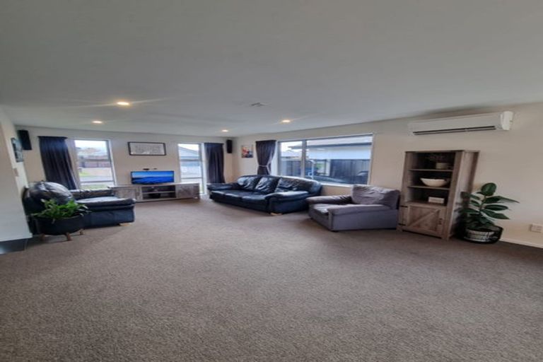 Photo of property in 36 Aroha Street, Pegasus, 7612