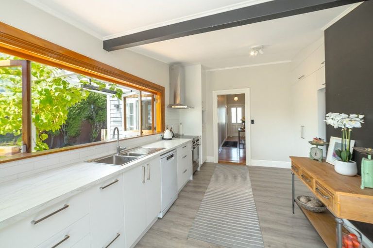 Photo of property in 234 Main Street, Greytown, 5712