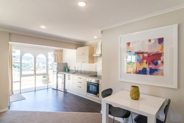 Photo of property in 219u1 The Terrace, Wellington Central, Wellington, 6011