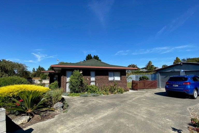 Photo of property in 16 Mathew Street, Dannevirke, 4930