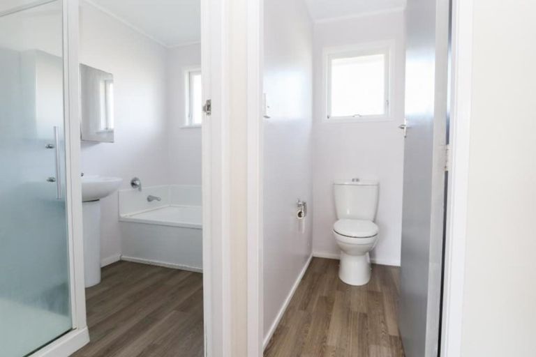 Photo of property in 6 Splitt Avenue, Glenview, Hamilton, 3206