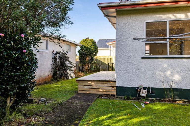 Photo of property in 188 South Road, Hawera, 4610