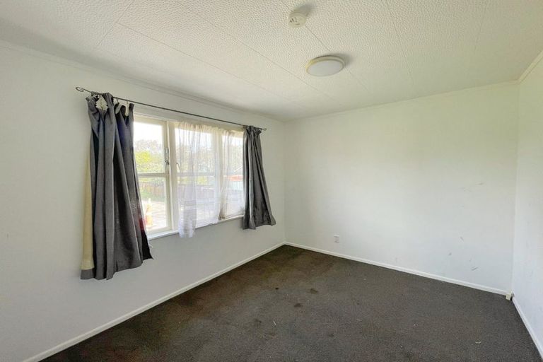 Photo of property in 32 Tiraumea Drive, Pakuranga, Auckland, 2010