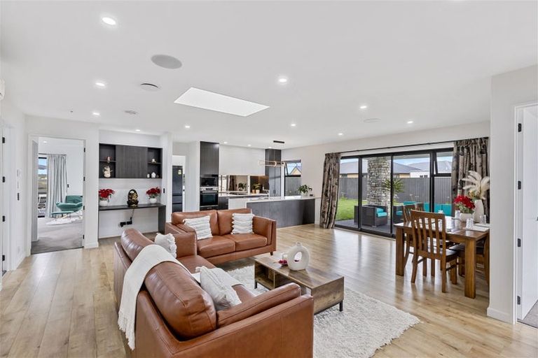 Photo of property in 10 Goodland Place, Rolleston, 7614