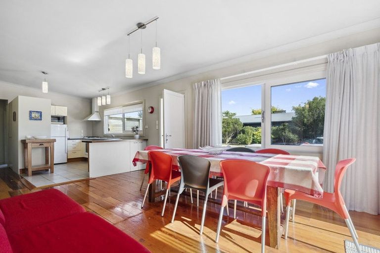 Photo of property in 9 French Street, Martinborough, 5711