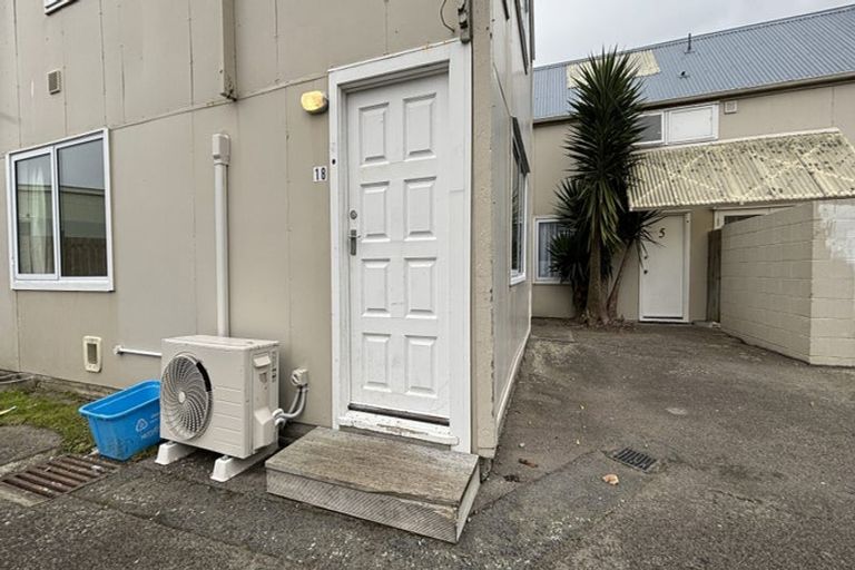 Photo of property in 17/118-122 Randwick Road, Moera, Lower Hutt, 5010