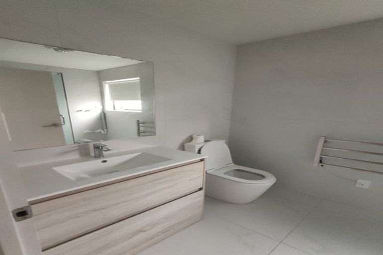 Photo of property in 39 Awaruku Road, Torbay, Auckland, 0630