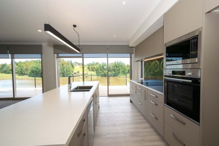 Photo of property in 18 Lake View Place, Fairhall, Blenheim, 7272