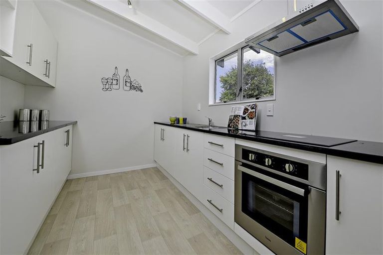 Photo of property in 6 Mikasa Place, Mangere, Auckland, 2022