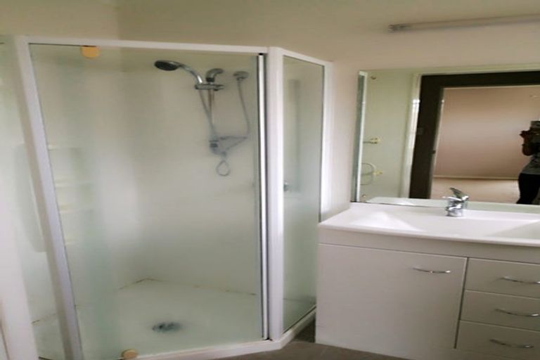 Photo of property in 17a James Road, Manurewa, Auckland, 2102