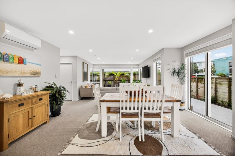 Photo of property in 28a Inverness Road, Browns Bay, Auckland, 0630
