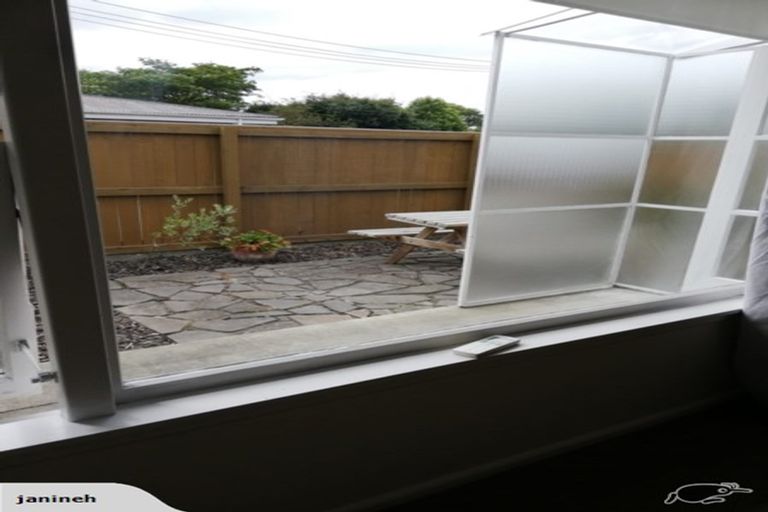 Photo of property in 4/9 Curletts Road, Sockburn, Christchurch, 8042