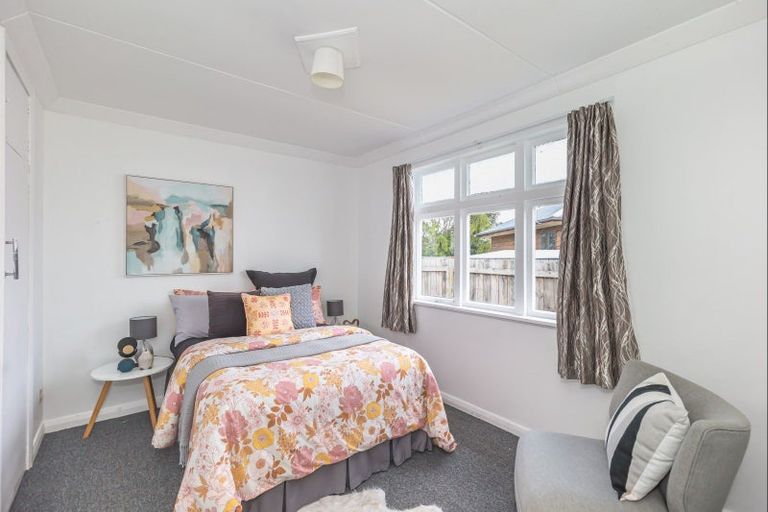 Photo of property in 59 Tiro Tiro Road, Levin, 5510