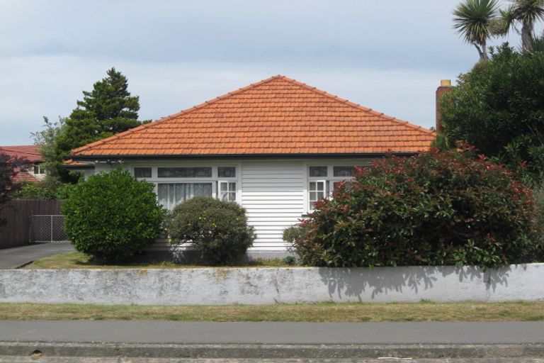 Photo of property in 2/48 Mcfaddens Road, St Albans, Christchurch, 8052