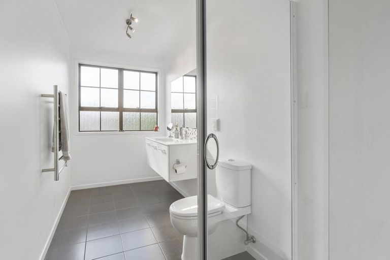 Photo of property in 3/47 Edmonton Road, Henderson, Auckland, 0612