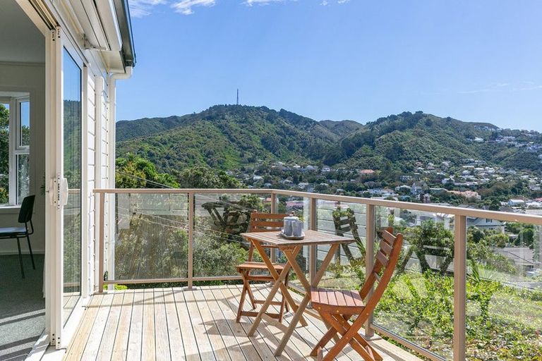 Photo of property in 71 Jubilee Road, Khandallah, Wellington, 6035