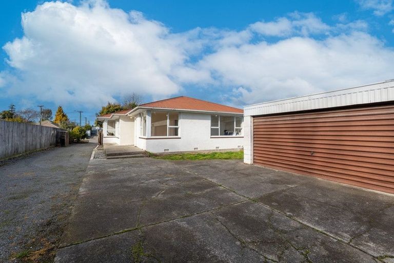 Photo of property in 9 Colina Street, Avonhead, Christchurch, 8042
