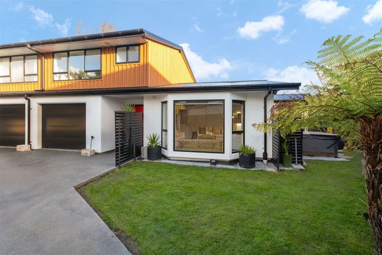 Photo of property in 2/58 Innes Road, St Albans, Christchurch, 8052