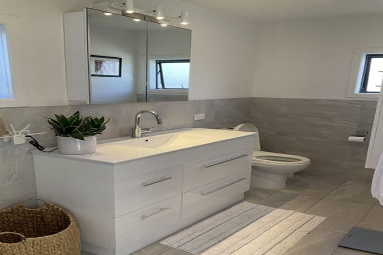 Photo of property in 238 Hibiscus Coast Highway, Orewa, 0931