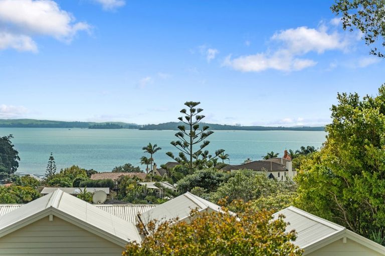 Photo of property in 30 Evelyn Road, Cockle Bay, Auckland, 2014